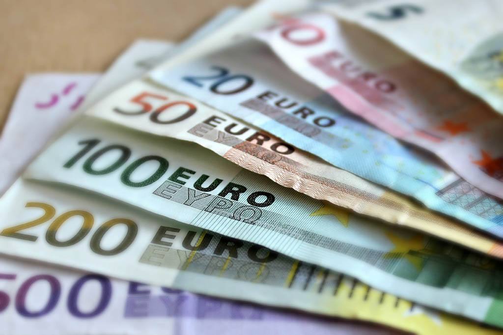 Des billets d'euros