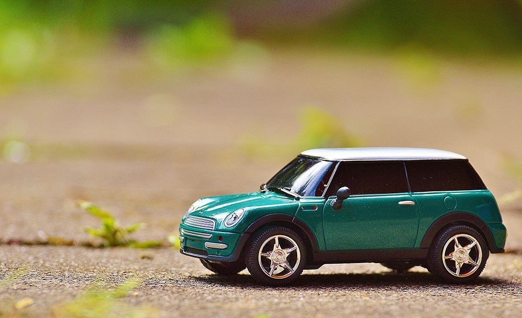 Une petite voiture